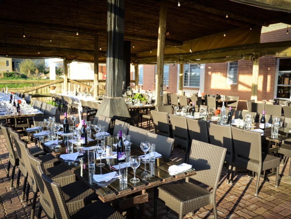 Hokahanya Inn & Conference Centre Масеру Екстериор снимка